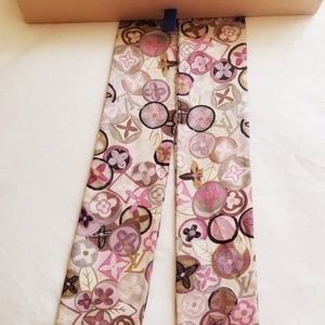 Louis Vuitton Creme and Pink Bandeau Scarf
